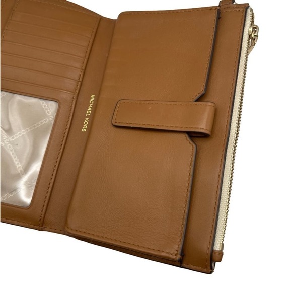 MICHAEL KORS Jet Set Phone Holder / Wallet - Picture 7 of 11